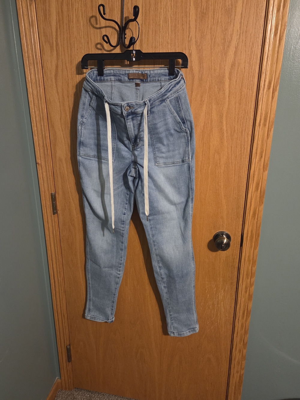 judy blue Light Wash Women's Jogger Jeans with Drawstring Waist